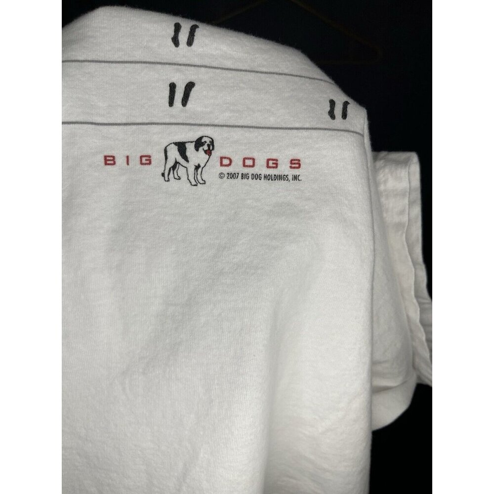 Big Dogs Sportswear T Shirt Men’s XL Dad Joke What Men Know about Women Boobs - Picture 10 of 10